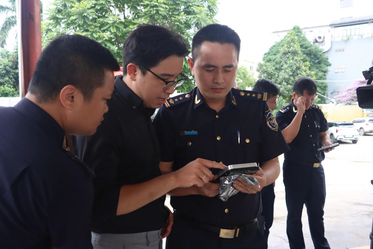 Cảnh Báo Ổ Cứng Giả, Ổ Cứng Nhái Tràn Lan: Đừng Đánh Đổi Dữ Liệu Chỉ Vì Giá Rẻ